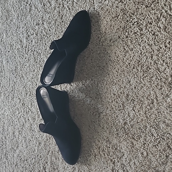 Johnston & Murphy, black suede wedge mules, size 8 - Picture 2 of 6